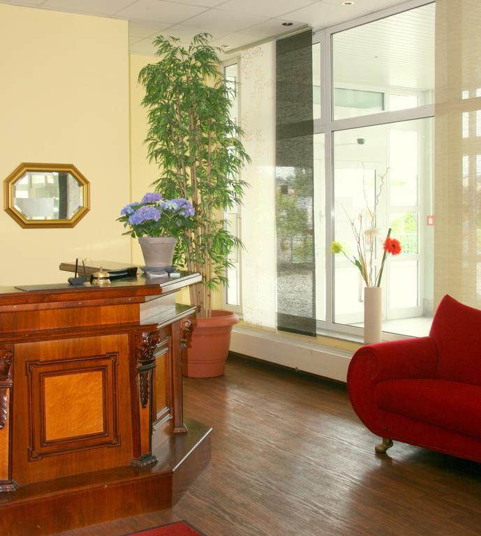 Atrium Hotel Crimmitschau ภายนอก รูปภาพ