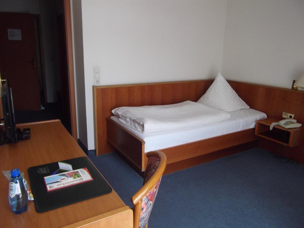 Atrium Hotel Crimmitschau ภายนอก รูปภาพ