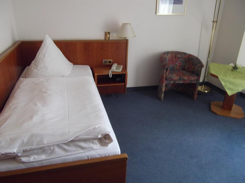 Atrium Hotel Crimmitschau ภายนอก รูปภาพ
